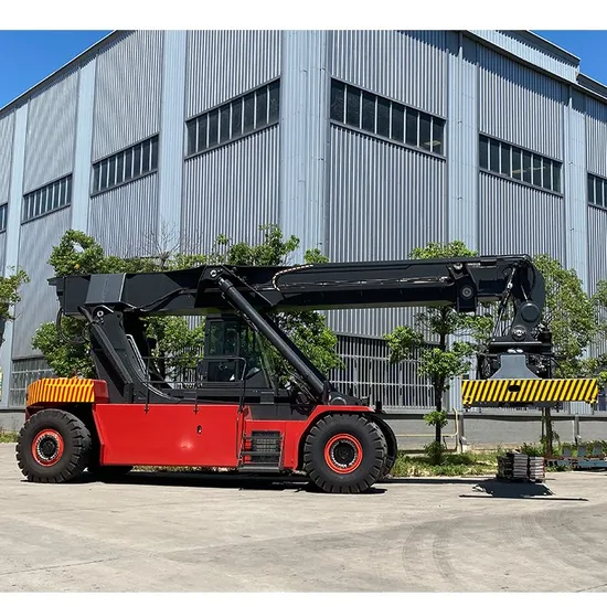 45 Tonnen Hafen- und Container-Hebewagen 45 Tonnen Reach Stacker Rtx450 Leere Container Hafenausrüstung Frontlift